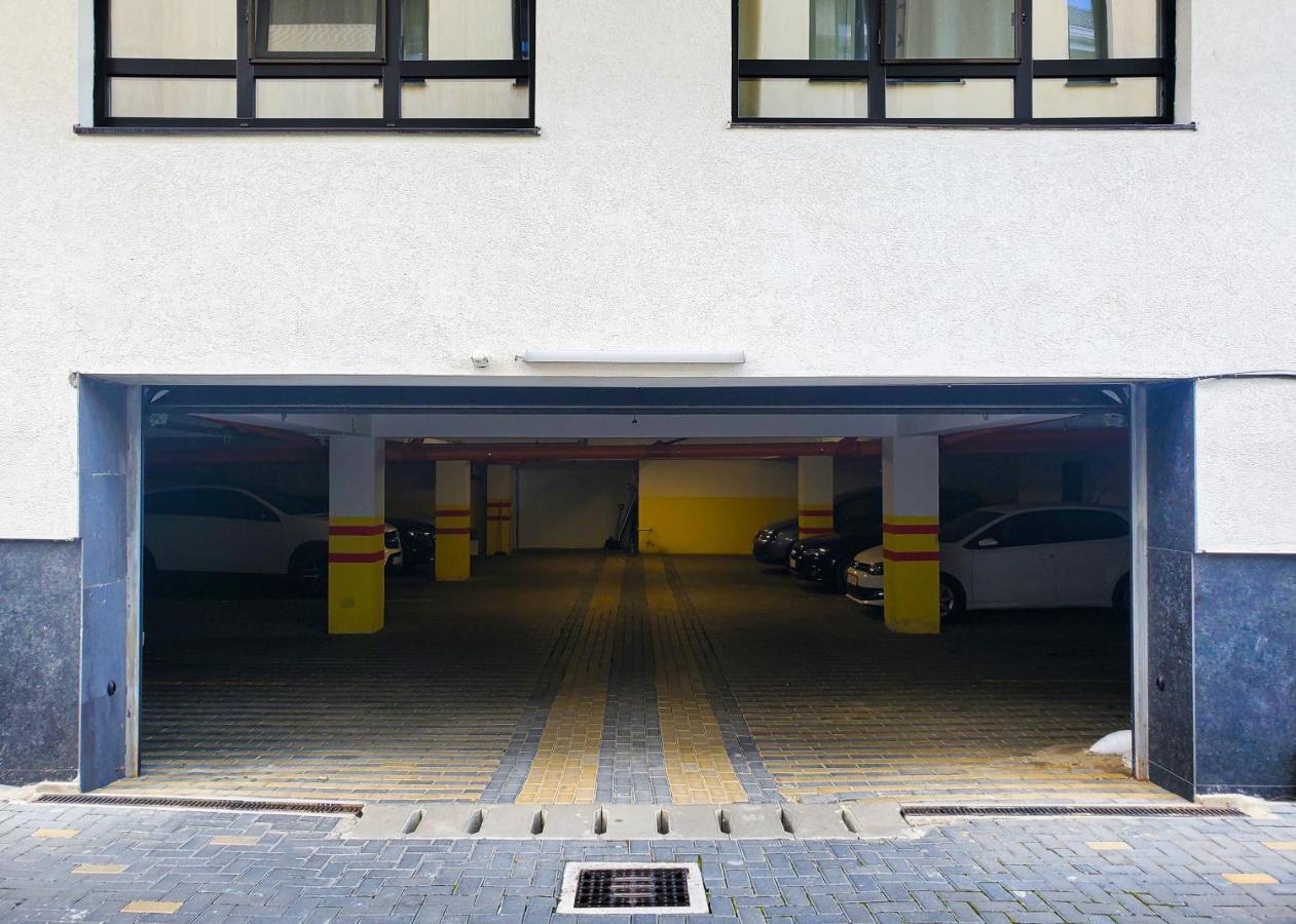 Dreamgarden Airport Apartment & Secure Parking & Airport Shuttle Ιάσιο Εξωτερικό φωτογραφία